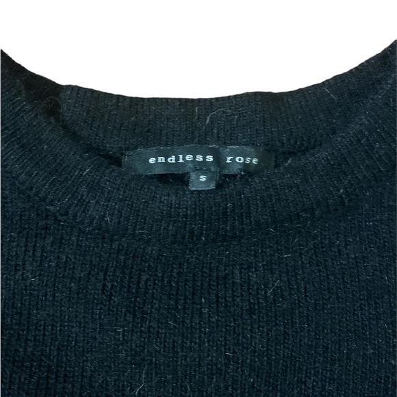 Endless Rose Sweater - Picture 4 of 5